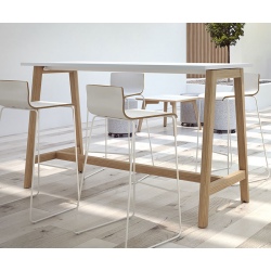 Table haute plateau mélaminé pieds bois L160 x P70 x H105 cm